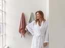 Robe de chambre kimono en lin lavé gaufré blanc pur