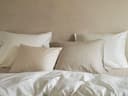 Taie d'oreiller satin de coton blanc chaud