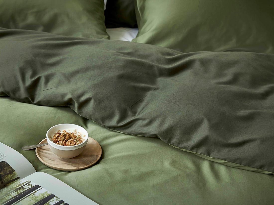 Parure de lit satin de coton double face vert olive 200x220 + 2/60x70