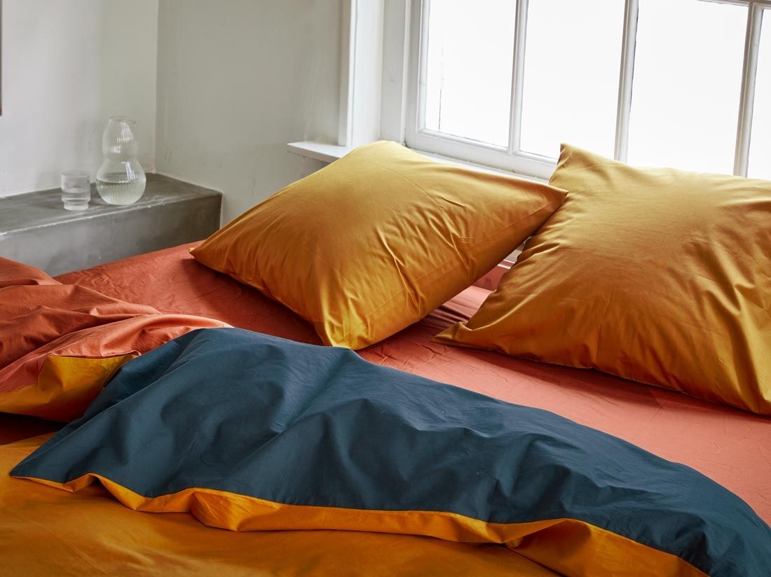 Parure de lit percale de coton double face ocre/bleu marine