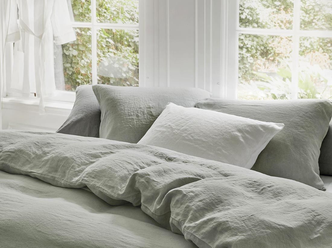 Kussensloop gewassen linnen misty green