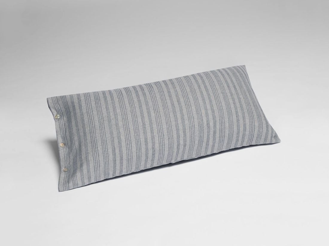 Kussensloop flanel grey/blue stripe