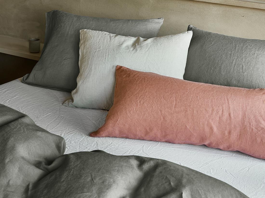 Taie d'oreiller lin lavé vert pierre