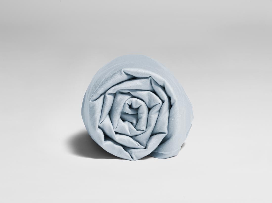 Drap plat enfant satin de coton bleu ciel