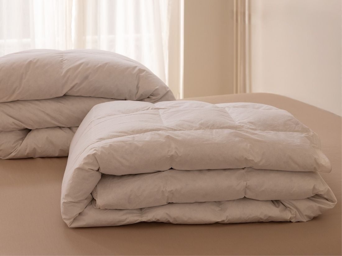 Couette en duvet recyclé premium 4 saisons