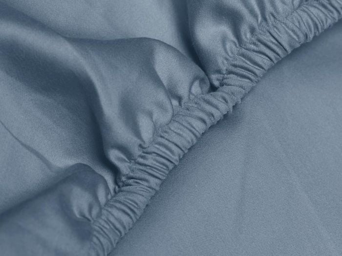 Drap-housse satin de coton bleu délavé